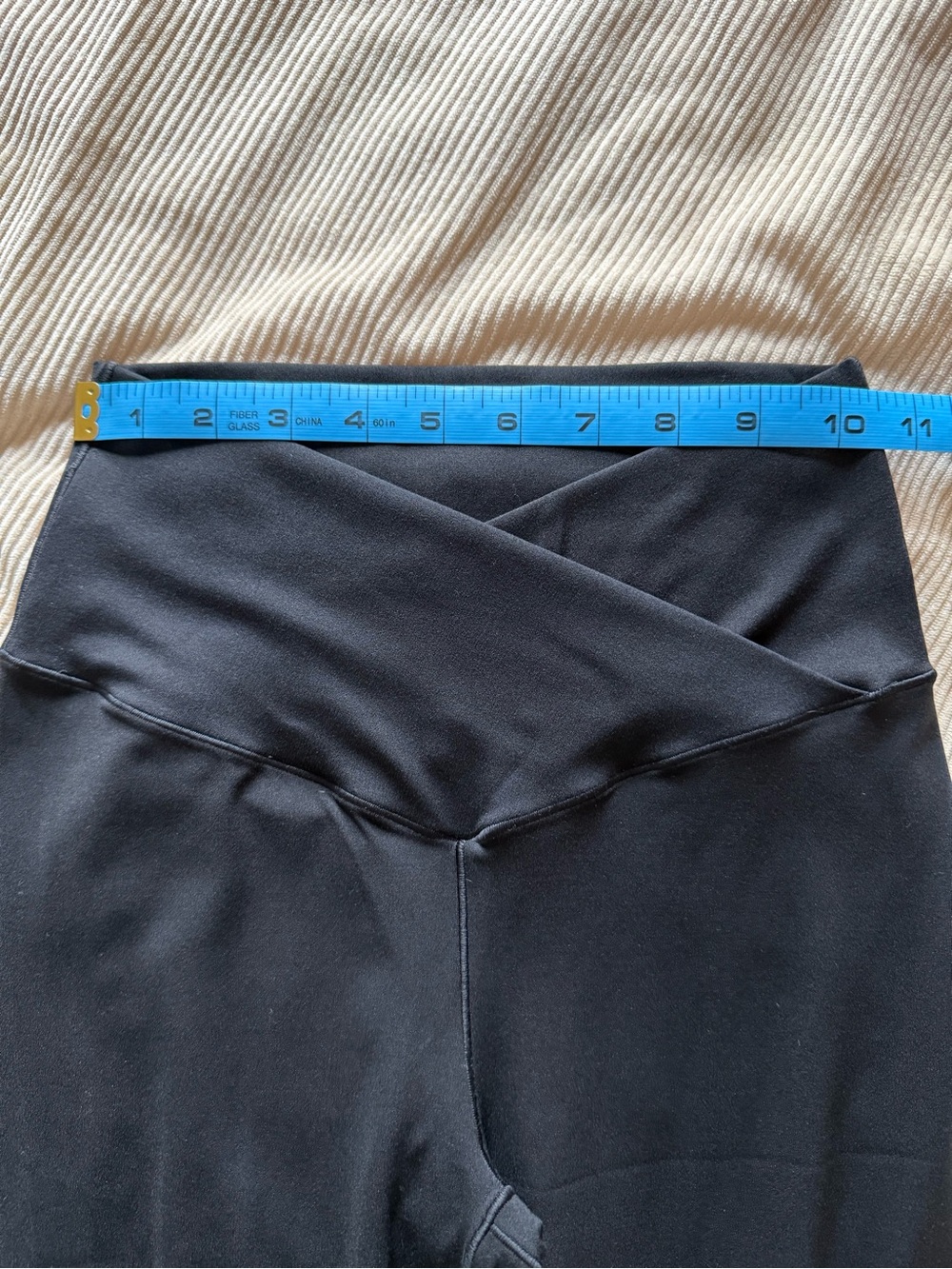 OFFLINE By Aerie Real Me High Waisted Crossover Flare Legging True Black Medium - Picture 11 of 13